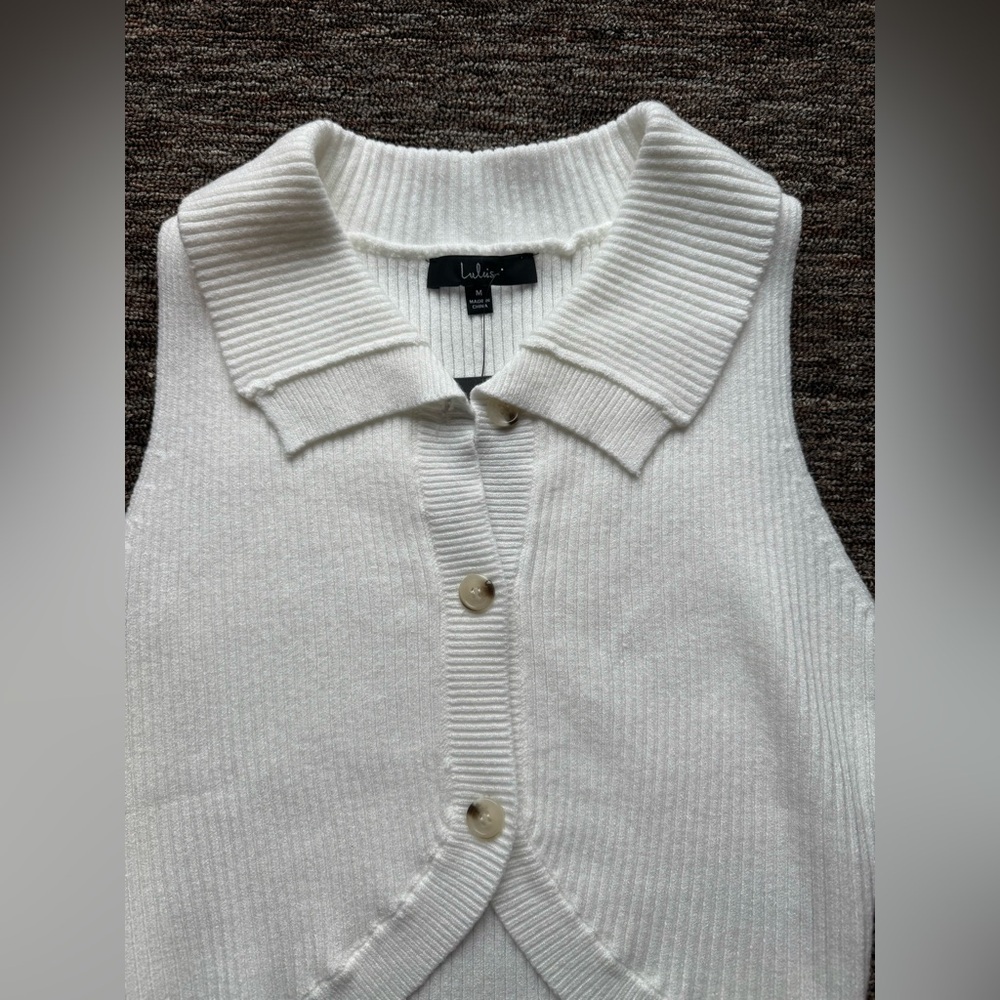 NWT Lulus Ivory Ribbed Knit Button-Up  Sweater Vest Old Money Medium - Picture 5 of 10